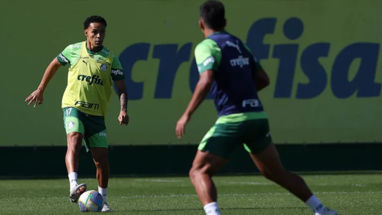 Nicola avalia possível permanência de Lázaro no Palmeiras