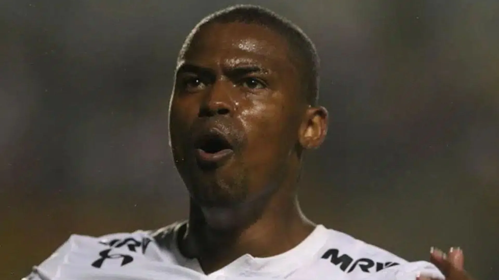 Maicosuel, ex-Botafogo e São Paulo, se aposenta e revela nova carreira inusitada