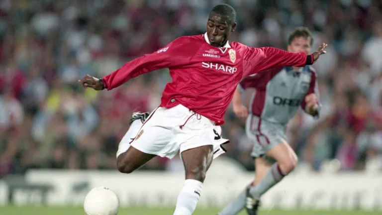 Lenda do futebol inglês aponta Ronaldo como melhor que já enfrentou: “Foi um sonho”