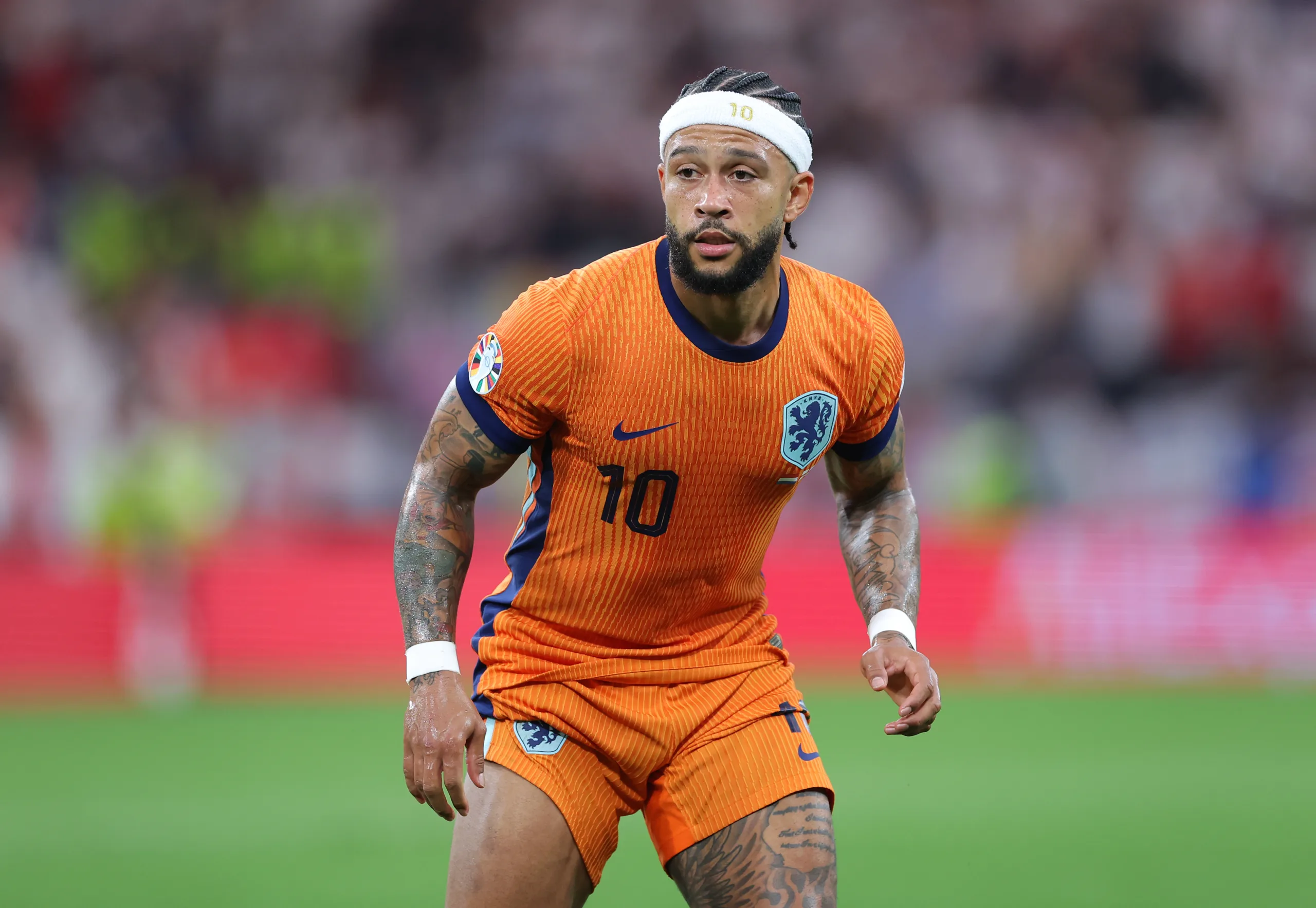 Corinthians anuncia contratação de Memphis Depay