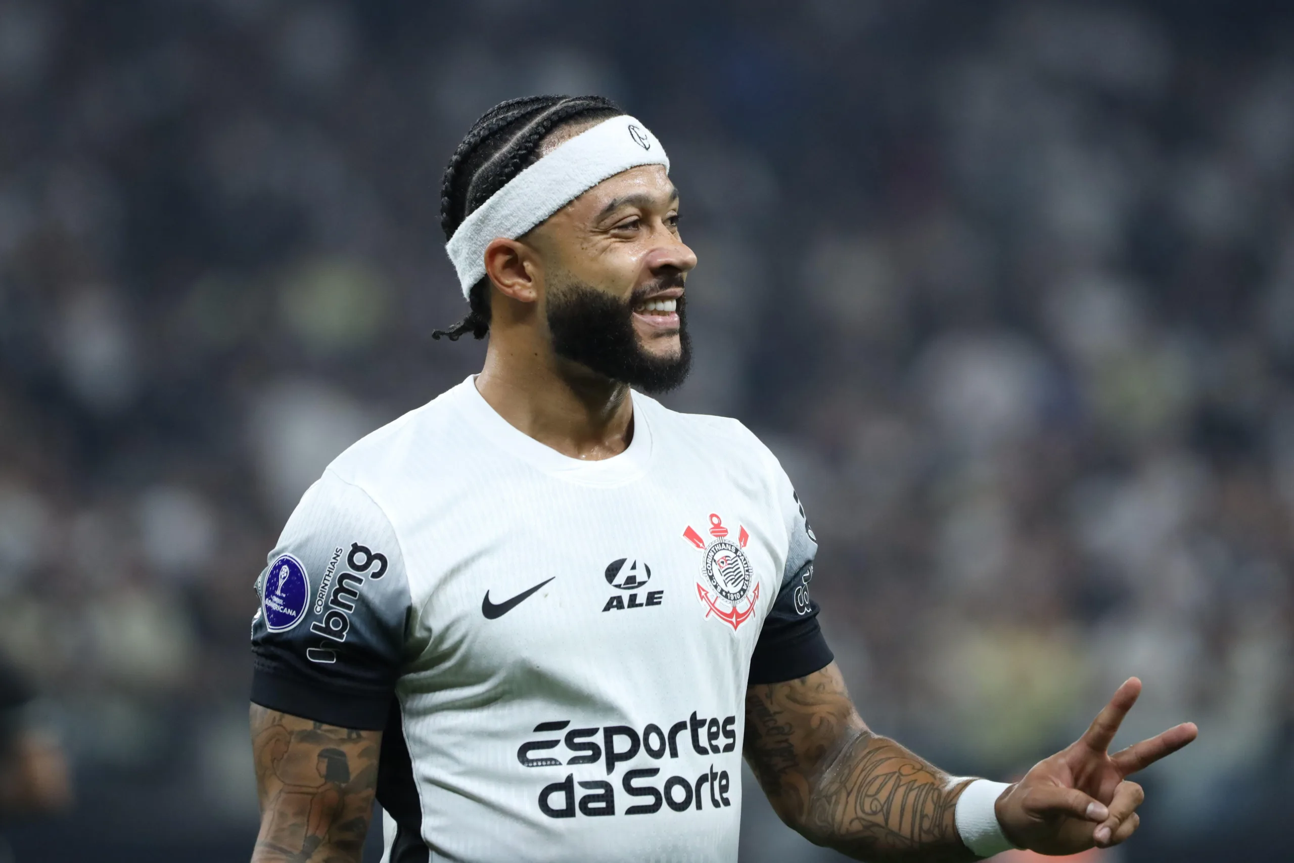 Memphis Depay pode igualar mais uma marca de Ronaldo Fenômeno no Corinthians; saiba mais 