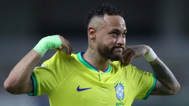 Vampeta elege três craques do Brasil com “mais carisma” que Neymar