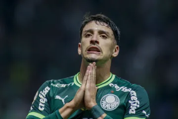 Palmeiras pode perder Bruno Fuchs, Piquerez, Vitor Roque, Flaco López contra o Atlético-MG no Brasileirão