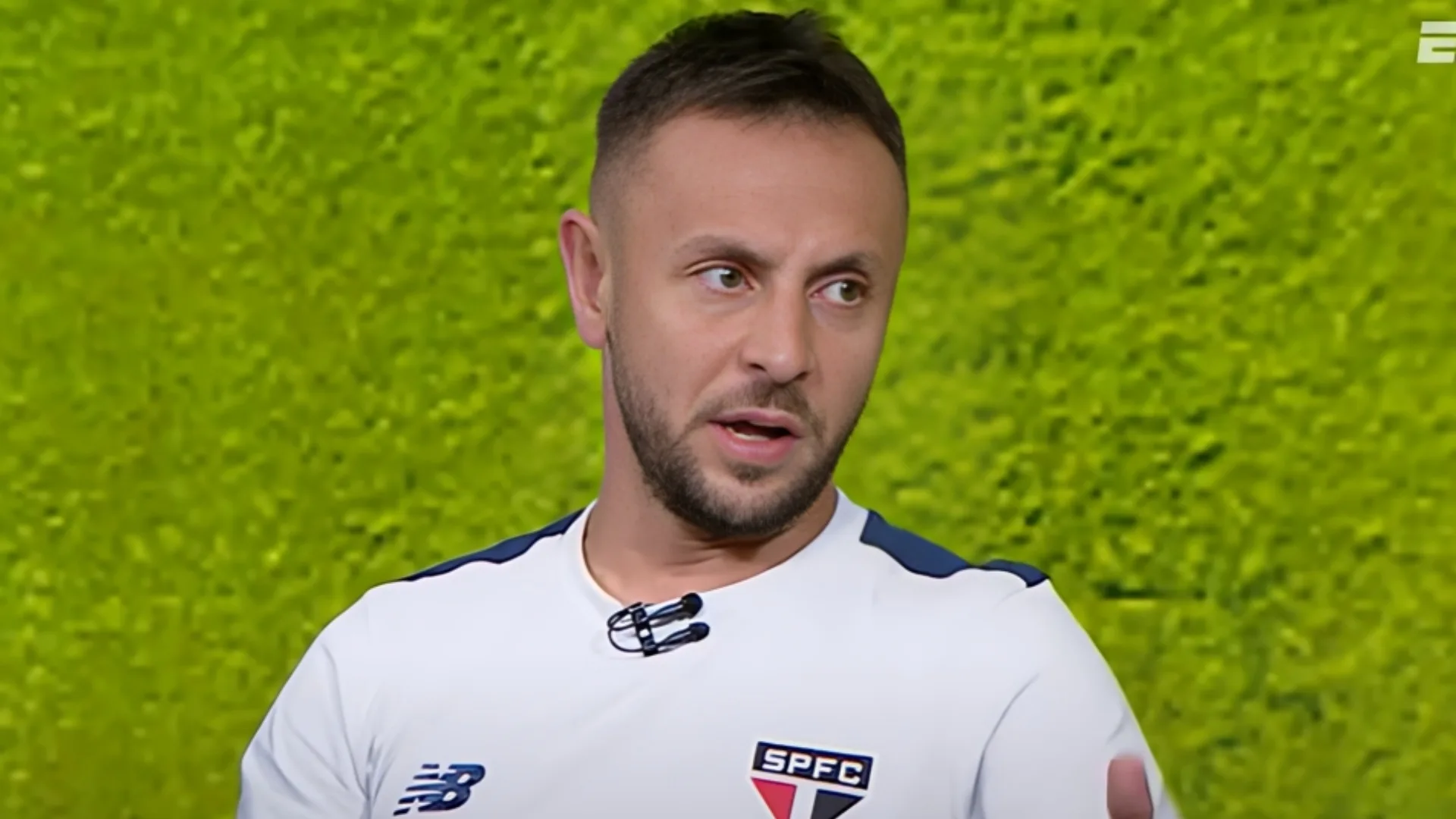 Rafinha, do SPFC, aponta clube diferenciado no futebol brasileiro hoje