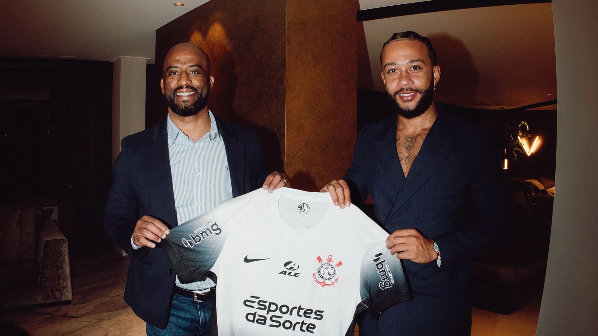 Renato Maurício Prado impacta ao bancar futuro de Depay no Corinthians