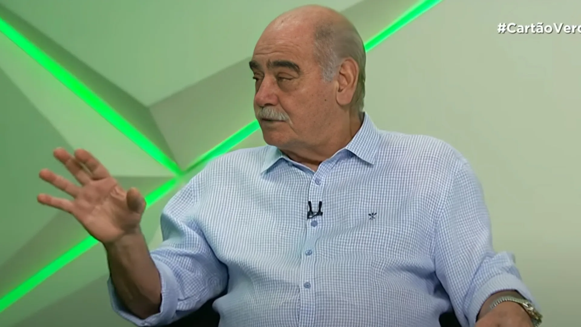 Rivellino aponta clube carente de ídolos no Brasil hoje: “Principalmente”