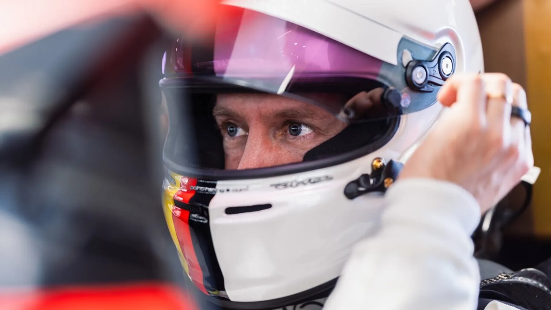Sebastian Vettel entra na mira de escuderia da Fórmula 1