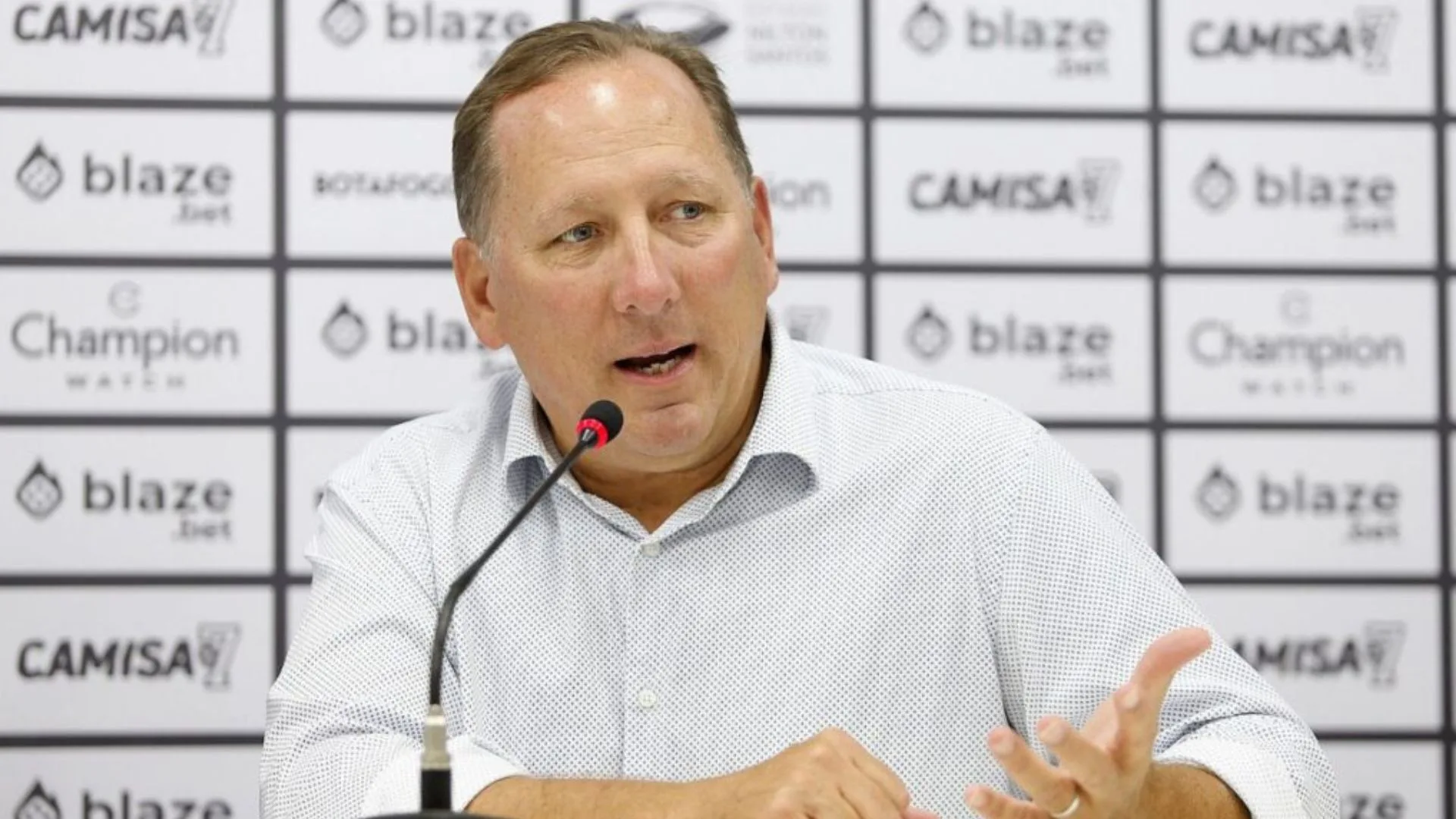 John Textor, do Botafogo, admite frustração com 2023 e dispara: “Ninguém pode estar confiante”