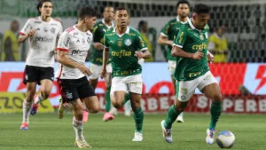 Torcedores do Palmeiras se revoltam com possível renovação de veterano: “Meu Deus”