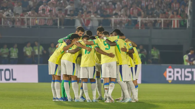 Torcedores montam lista de dispensa na seleção brasileira; veja nomes