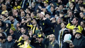 Jornal uruguaio exalta feito contra o Flamengo: “Torcedores do Peñarol cantaram alto no Maracanã”