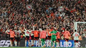 Torcedores do River Plate apontam preferência entre Atlético-MG e Fluminense na Libertadores