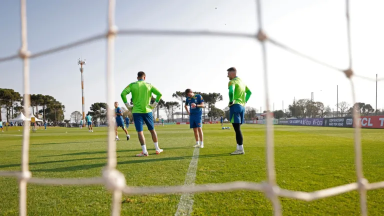 Torcedores reforçam pedido por goleiro titular na seleção: “Merece”
