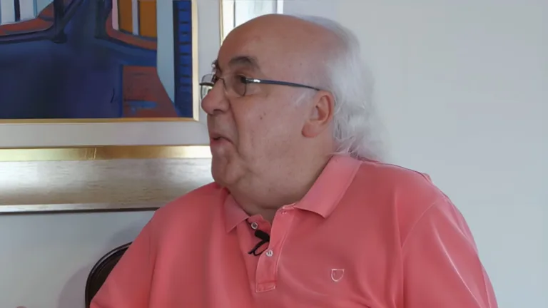 Tostão vê equipe em ‘decadência’ após reforços: “Piorou” 