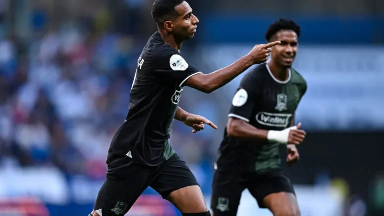 Victor Sá, ex-Botafogo, conquista marca importante no Campeonato Russo