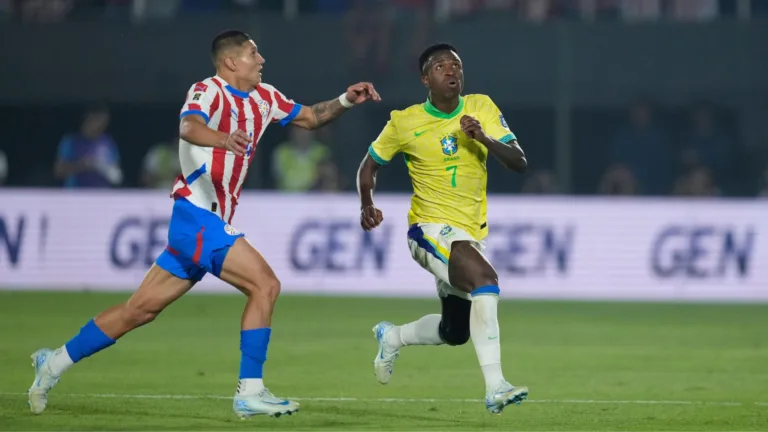 Vinícius Júnior pede desculpas aos torcedores e cita falta de confiança da seleção brasileira