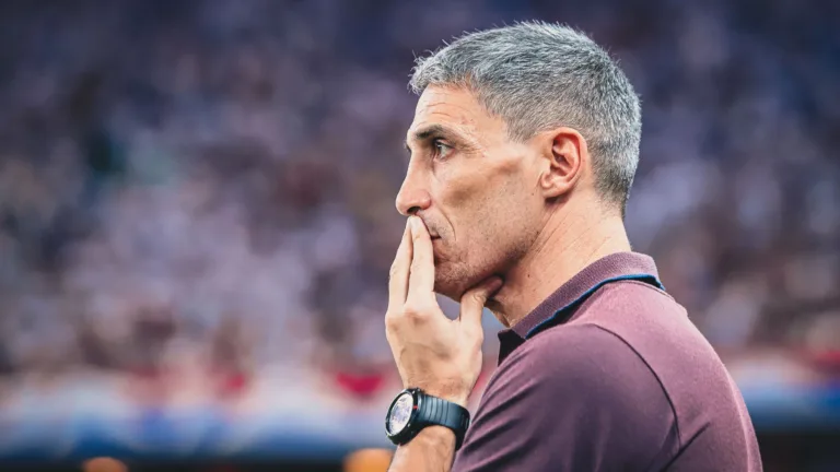 Vojvoda, do Fortaleza, crava torcida diferenciada no Brasil: “Atmosfera linda”