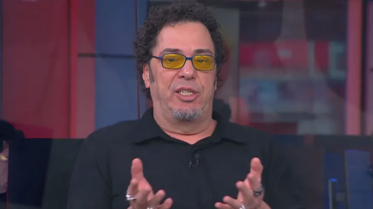 Casagrande aponta redenção de técnico e time que vai embalar em 2025: “Pegando corpo”