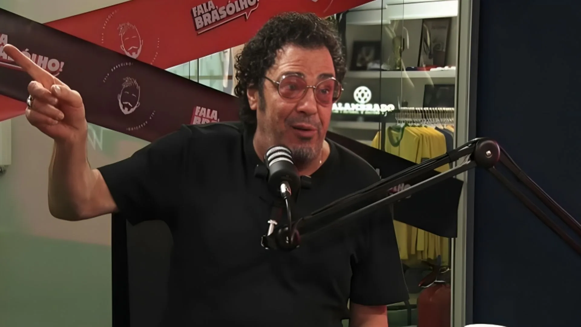 Casagrande elege goleiro decisivo no Brasileirão: “Vai manter vivo”