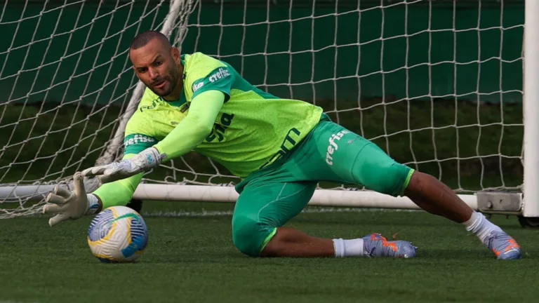 Weverton, do Palmeiras, opina qual goleiro foi melhor entre Leão, Marcos e Prass