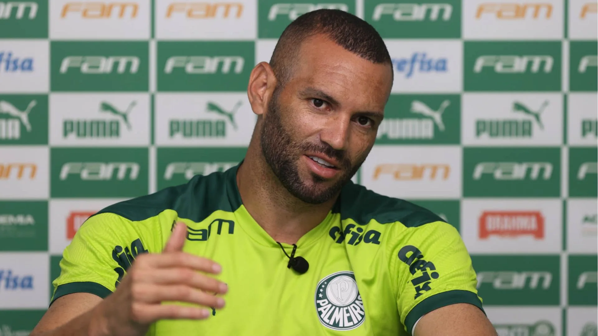 Weverton, do Palmeiras elege torcida diferenciada no Brasil hoje
