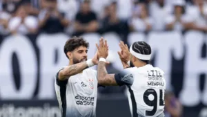 Juca Kfouri livra Corinthians do rebaixamento: “Luz no fim do túnel”