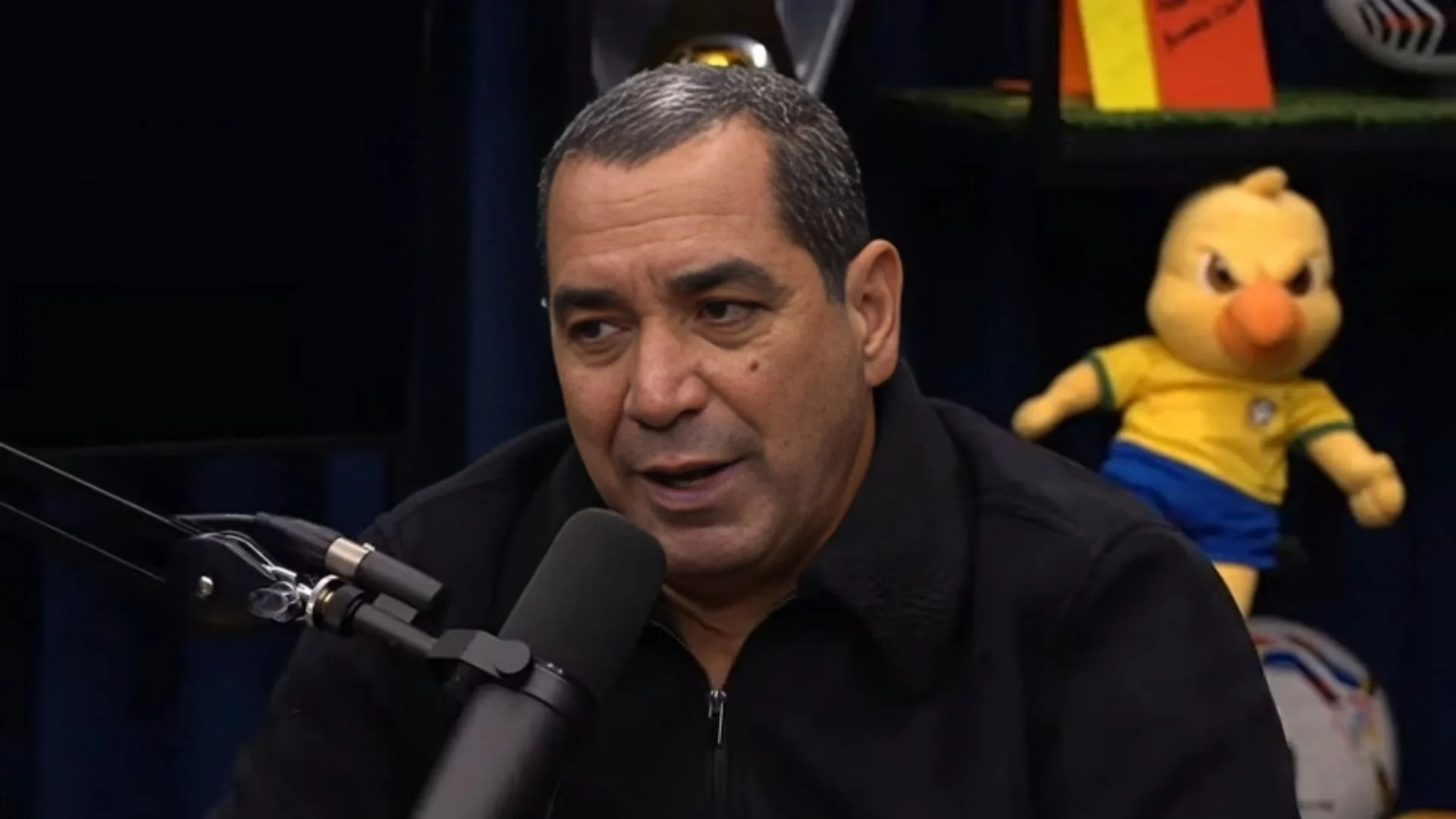 Zinho ‘exclui’ time de briga pelo título no Brasileirão: “Acho difícil”