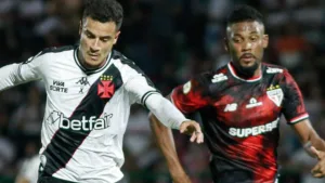 SPFC atropela o Vasco e cola no G-4 do Brasileirão