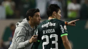 Abel Ferreira e Veiga comentam disputa do Palmeiras com o Botafogo