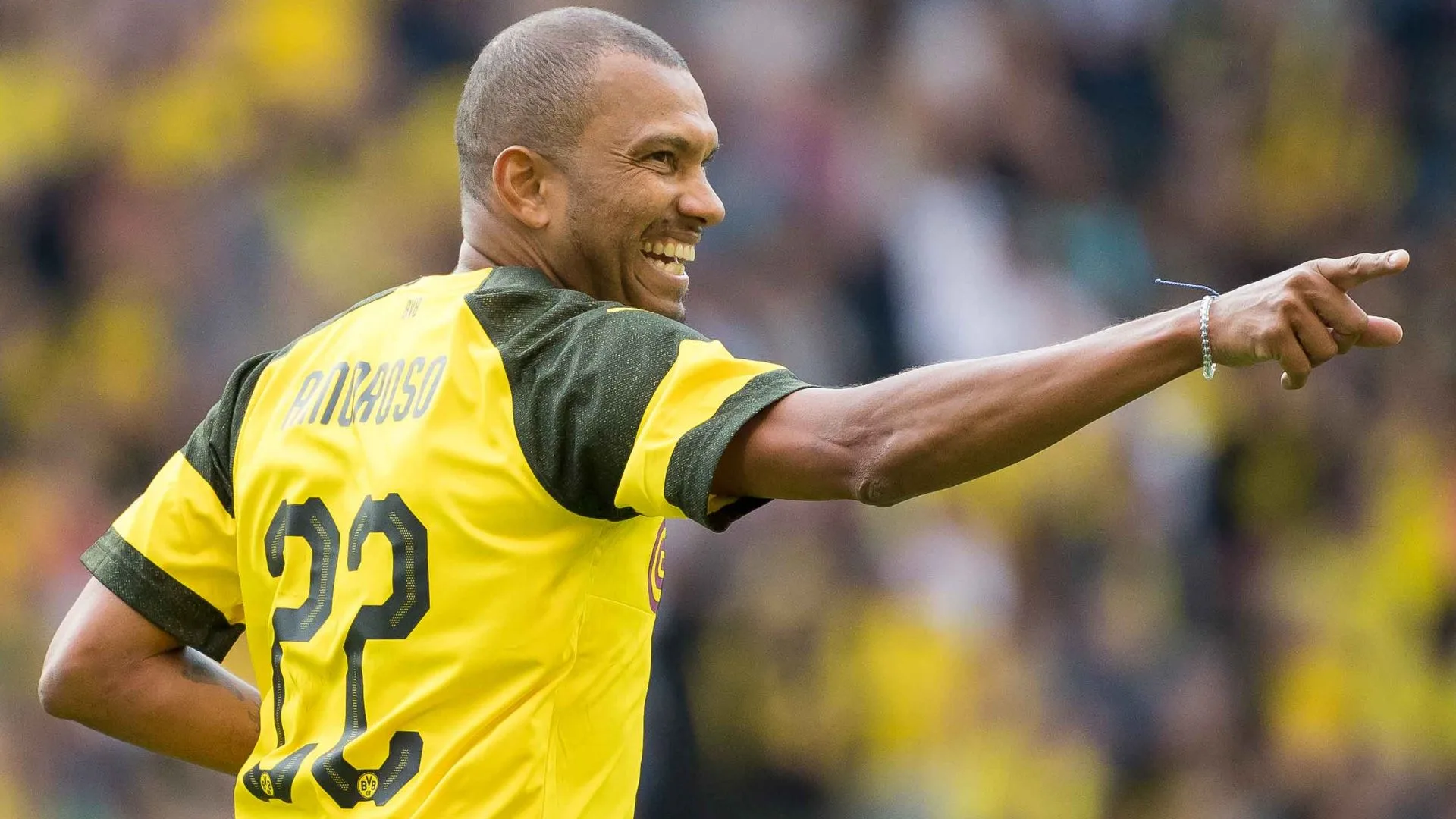 Amoroso banca camisa 9 que seria titular da seleção: “Atacantes não sabem fazer gol” 