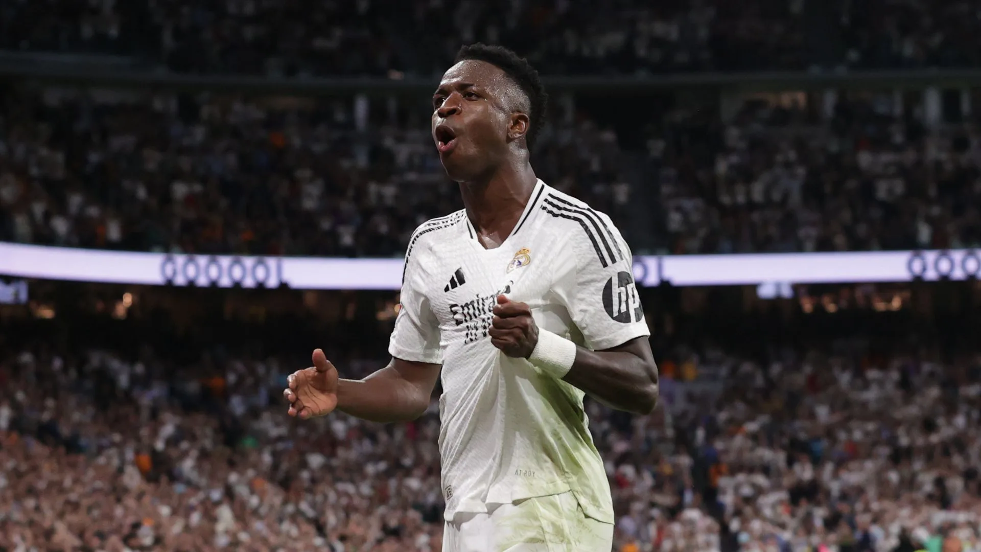 Ancelotti é sincero e diz se Vinícius Júnior vencerá Bola de Ouro