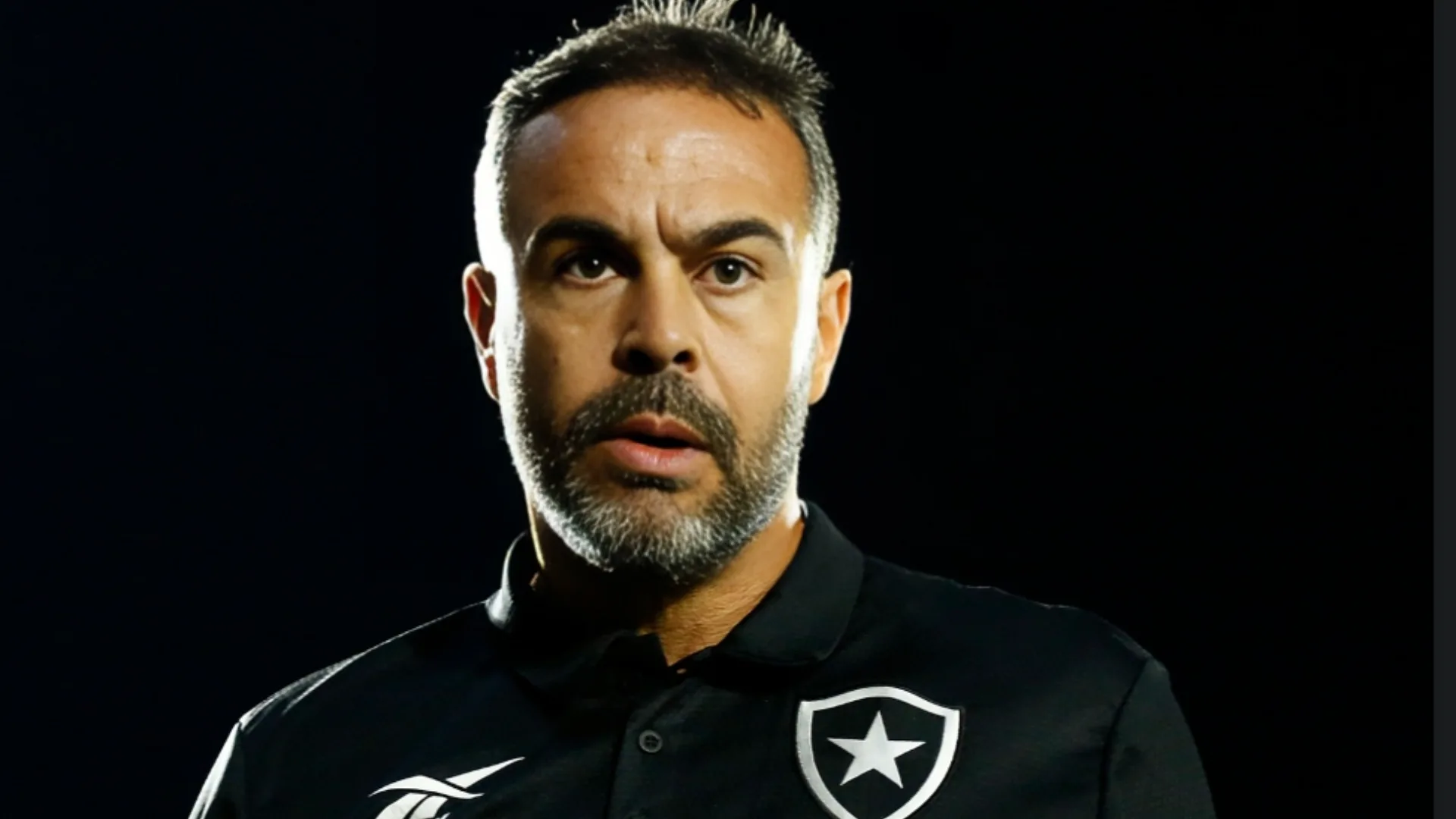Artur Jorge é convicto sobre ‘briga’ entre Botafogo e Palmeiras no Brasileirão