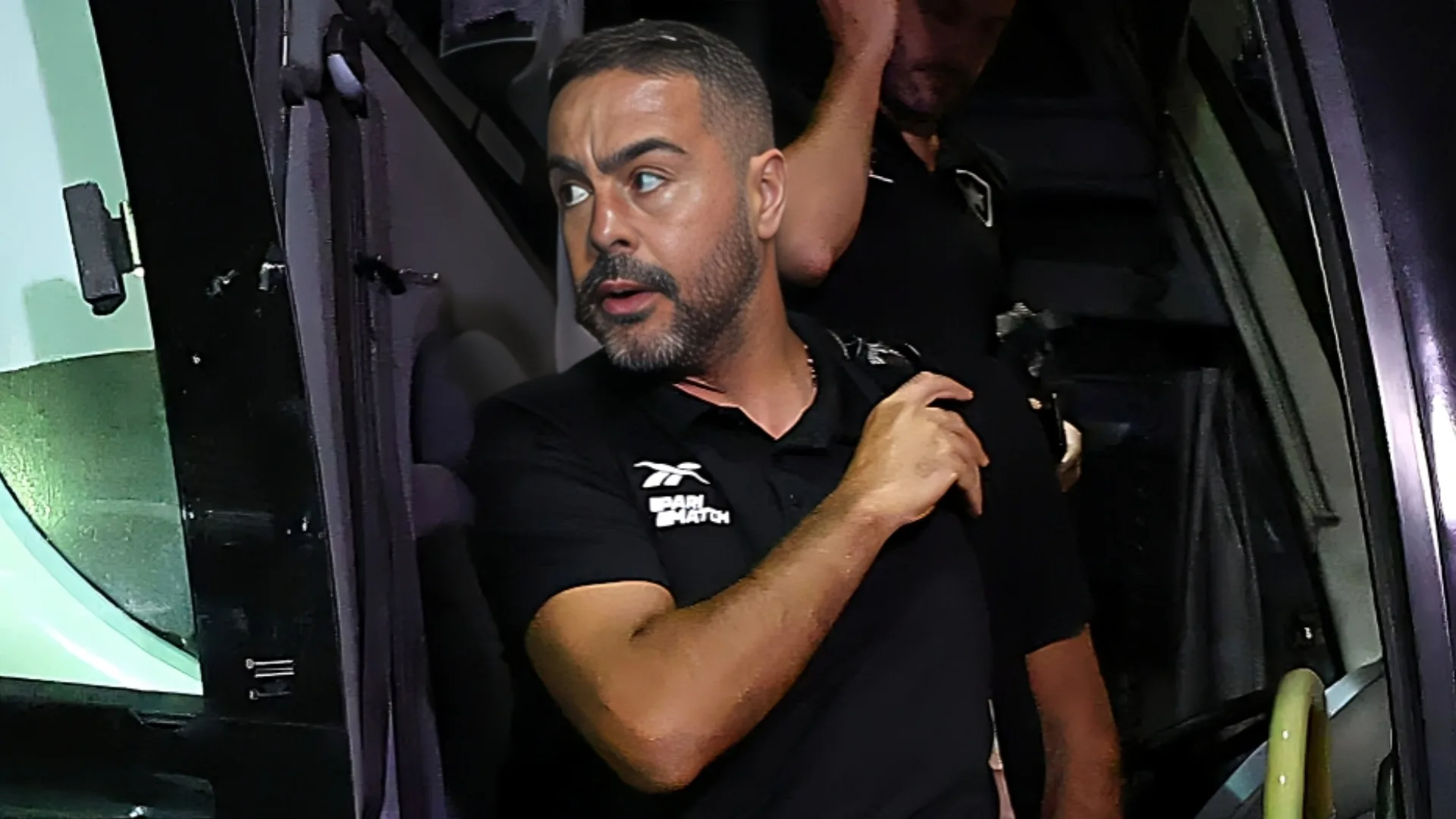 Artur Jorge, do Botafogo, ignora vitória do Palmeiras e é convicto em resposta