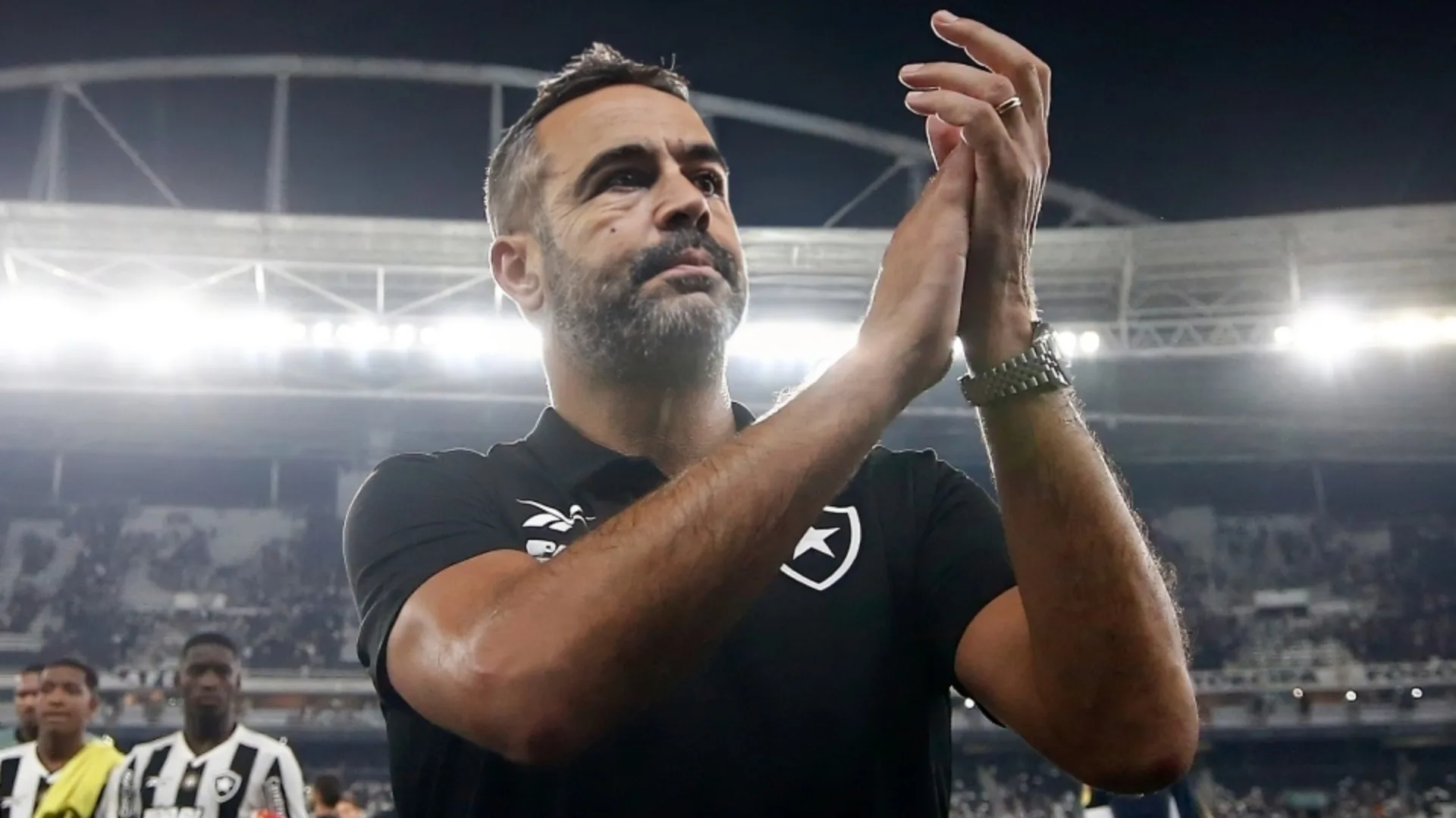 Artur Jorge, do Botafogo, reconhece time difícil de vencer no Brasil hoje