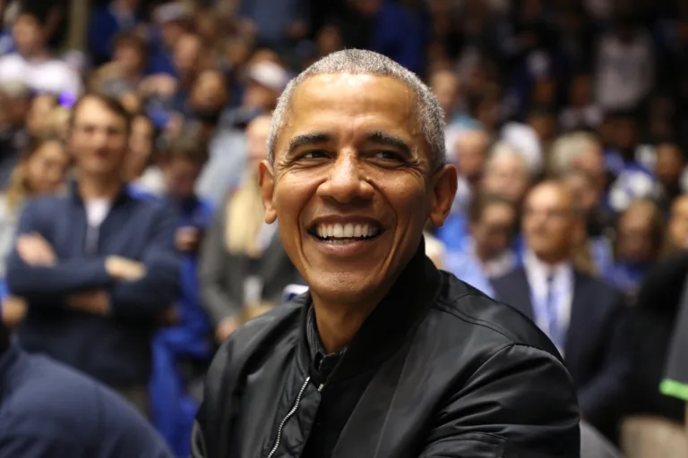Obama, ex-presidente dos EUA, elege cinco jogadores para ‘time ideal’ na NBA