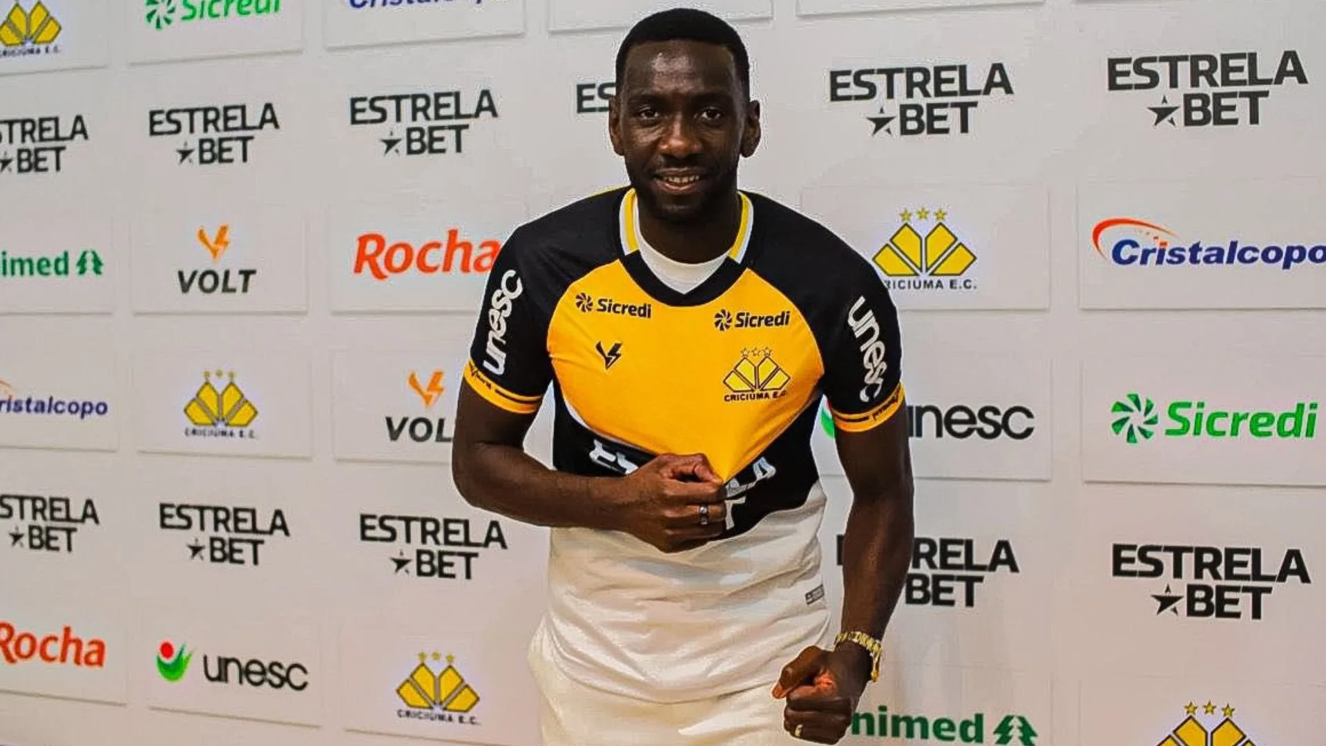 Bolasie elege três craques do Brasileirão Série A: “Me impressionaram”