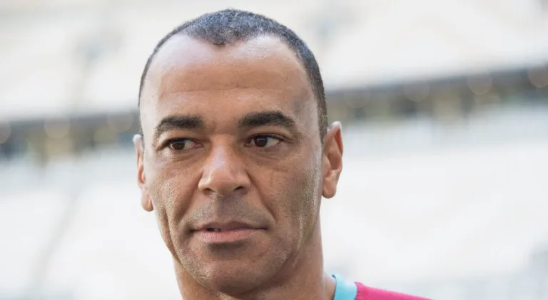 Cafu surpreende e crava melhor jogador brasileiro hoje