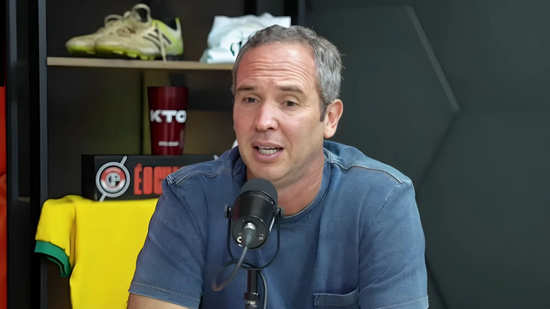 Caio Ribeiro não descarta rebaixamento surpresa no Brasileirão: “Vai sofrer”