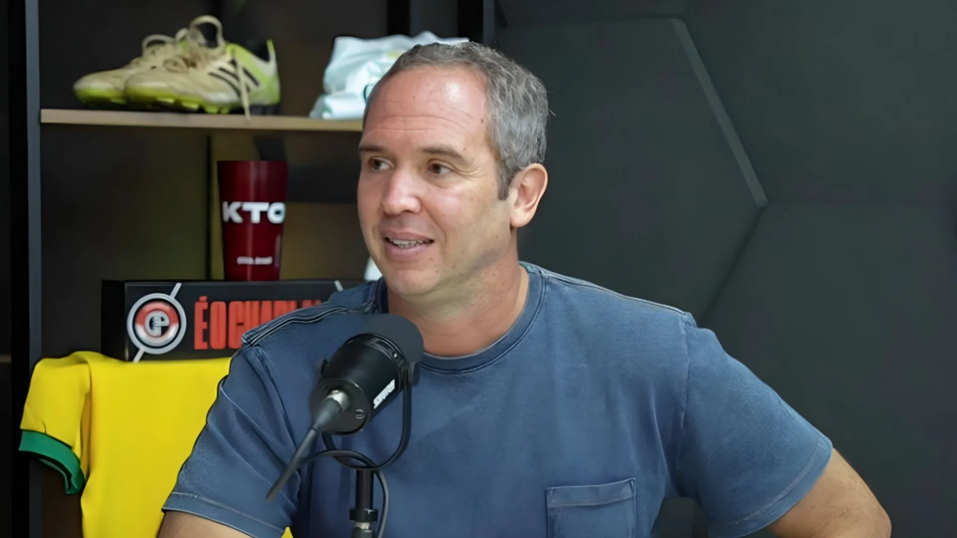 Caio Ribeiro surpreende e banca melhor técnico do Brasil hoje: “Competente”