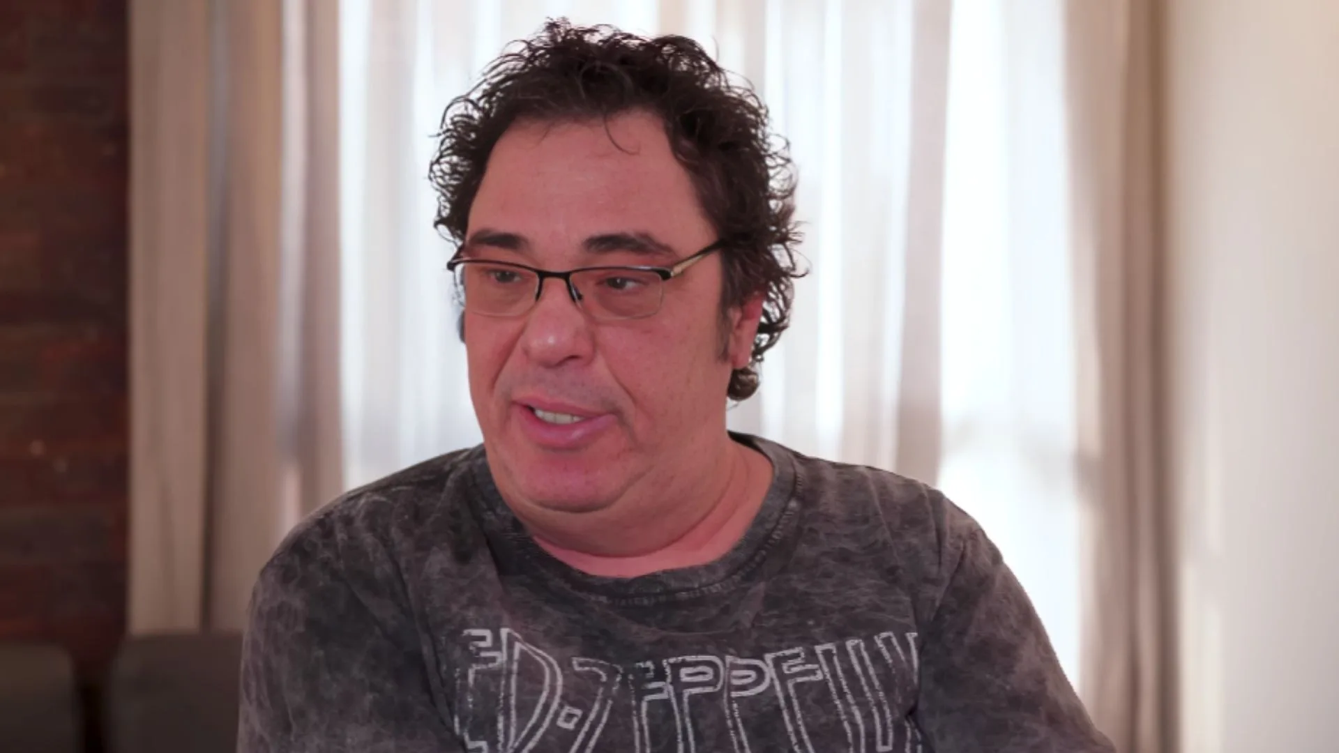 Casagrande elege torcida que merece aplausos no Brasil hoje: “Espetáculo”