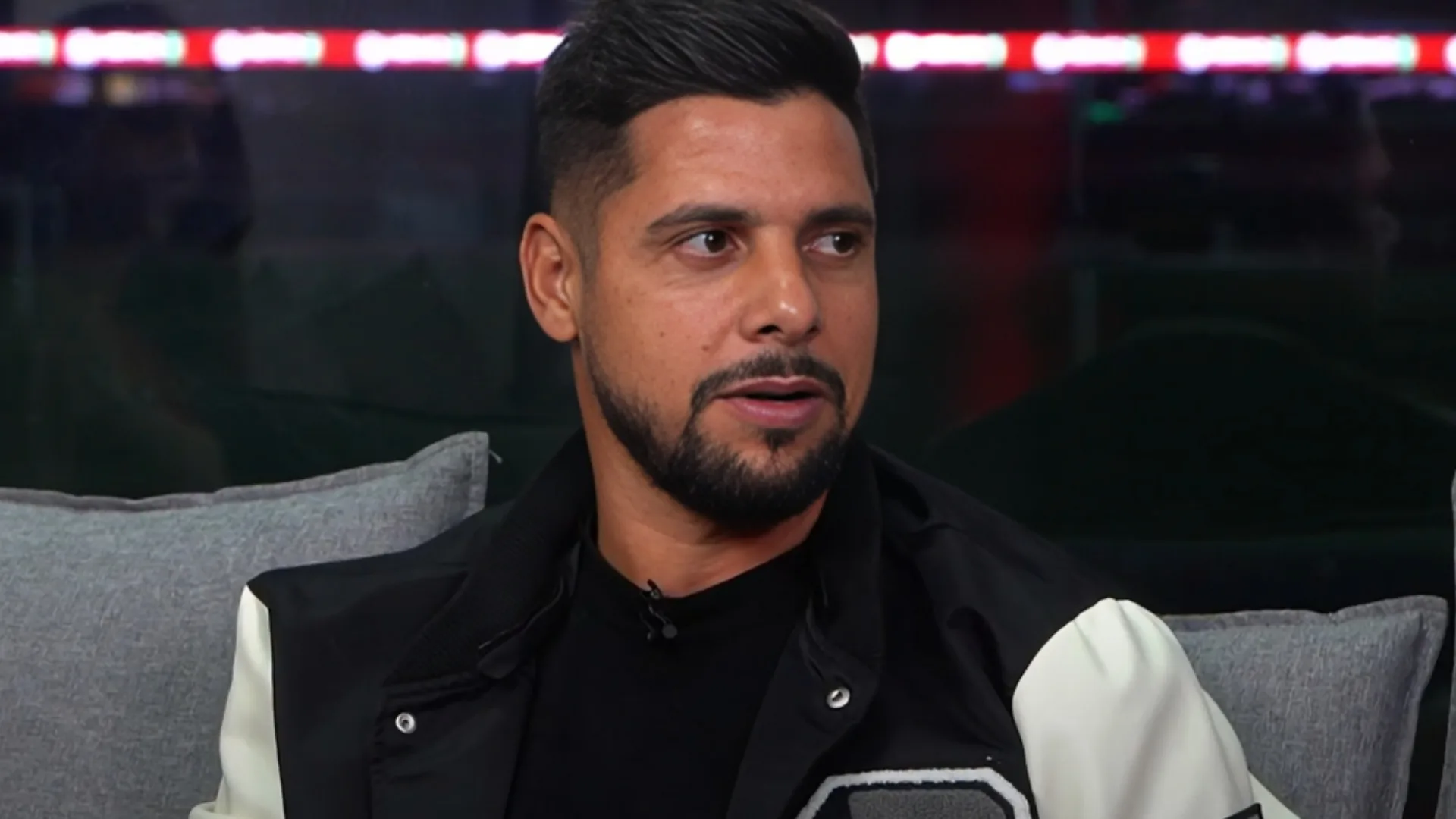 Cicinho antecipa primeiro finalista da Libertadores: “Provavelmente”