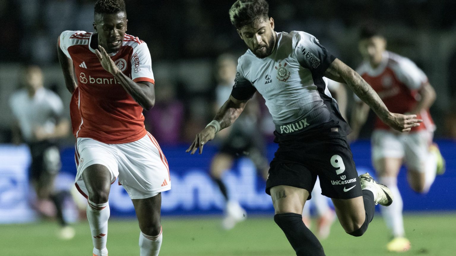 Corinthians x Internacional: Prováveis escalações