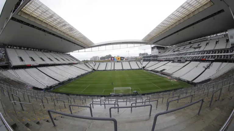 Corinthians x Racing: onde assistir à semifinal da Sul-Americana