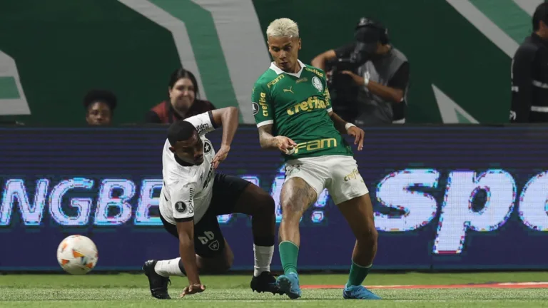 Craque Neto reforça palpite sobre campeão do Brasileirão: “Esquece”