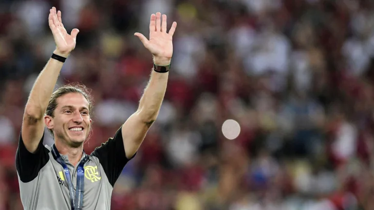 Craque Neto, Zico e Edmundo apontam futuro do Flamengo com Filipe Luís