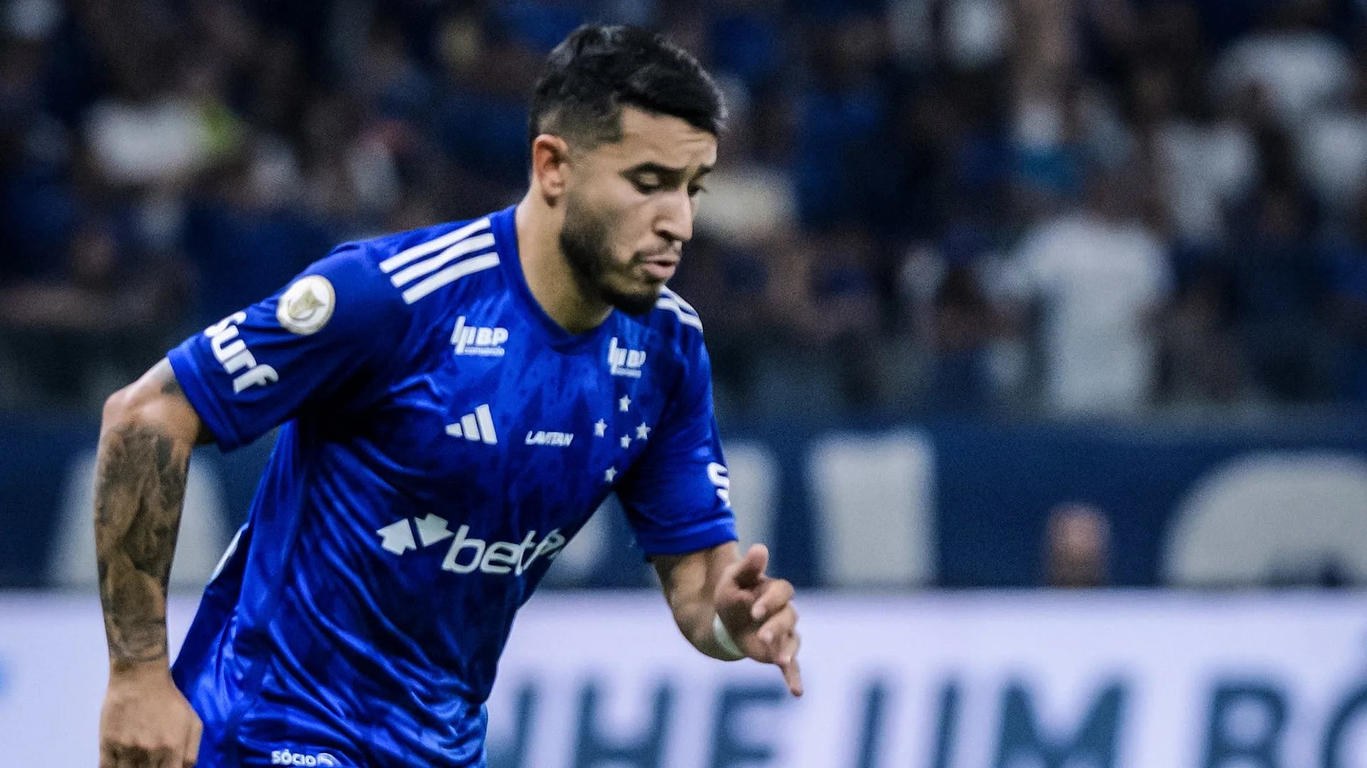 Jogador do Brasileirão é eleito o melhor lateral-direito em ranking mundial