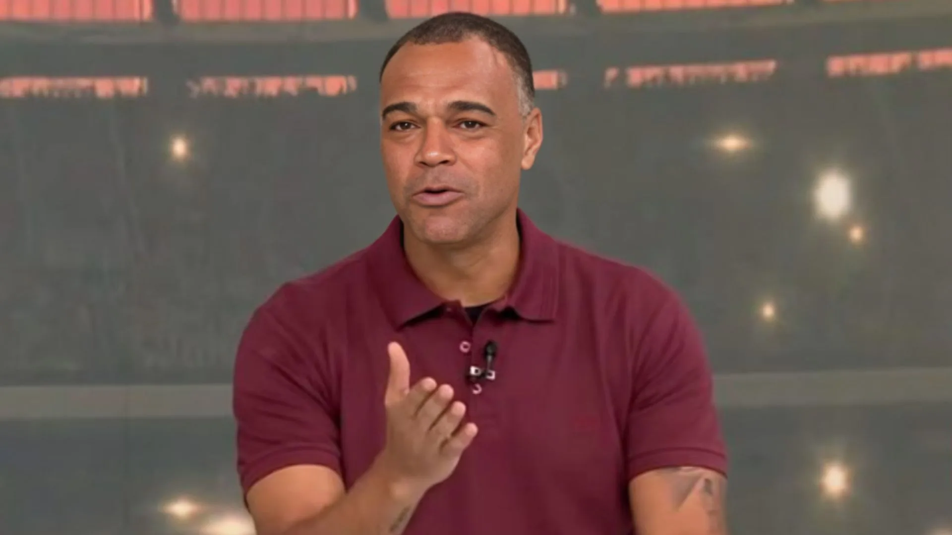 Denílson “carimba” arrancada no Brasileirão: “Termina na Libertadores direto”