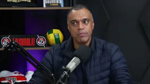 Denílson dispara contra time do Brasileirão: “Nota 6”