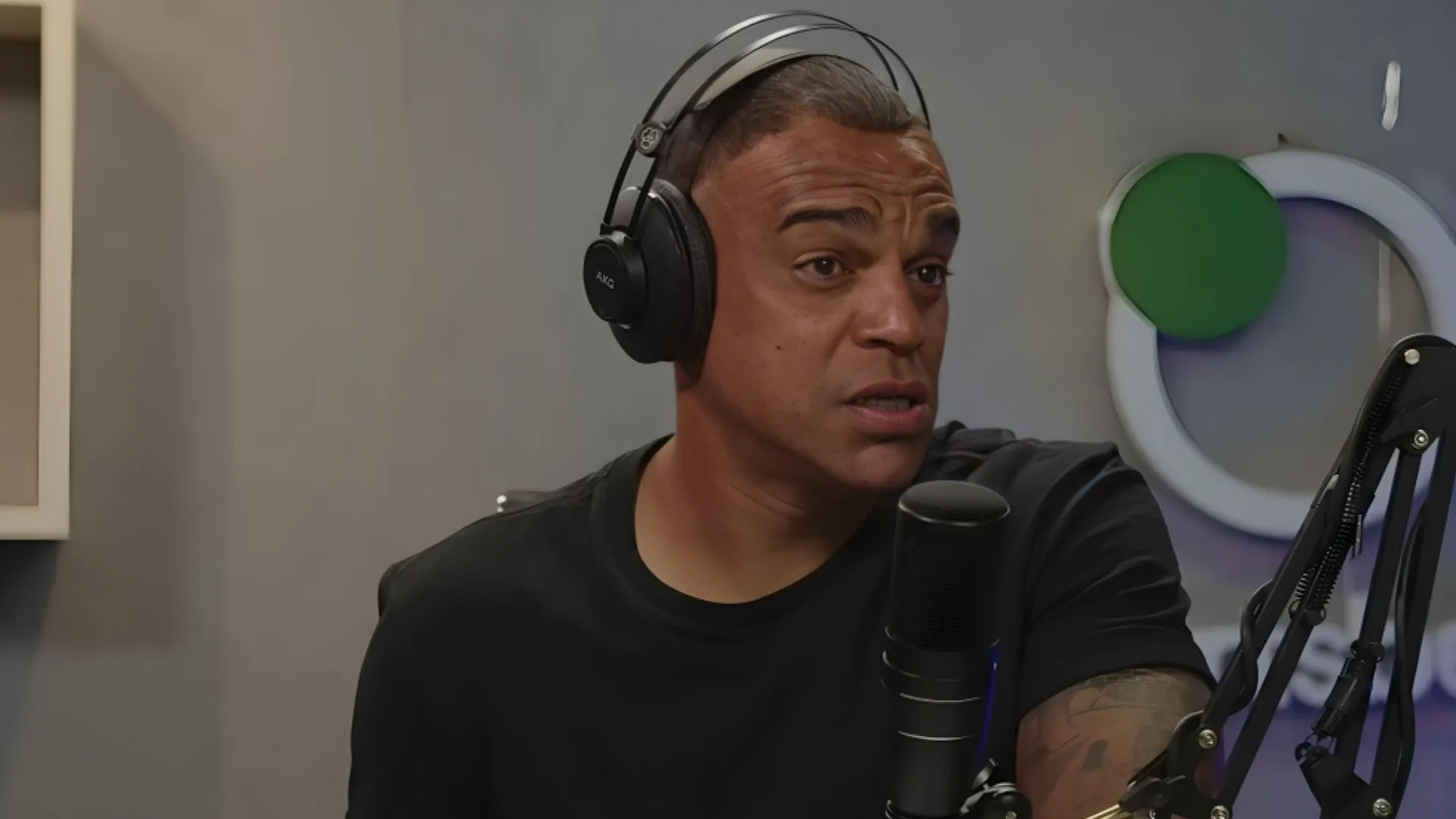 Denílson elege time prejudicado pela arbitragem no Brasileirão: “Não daria”