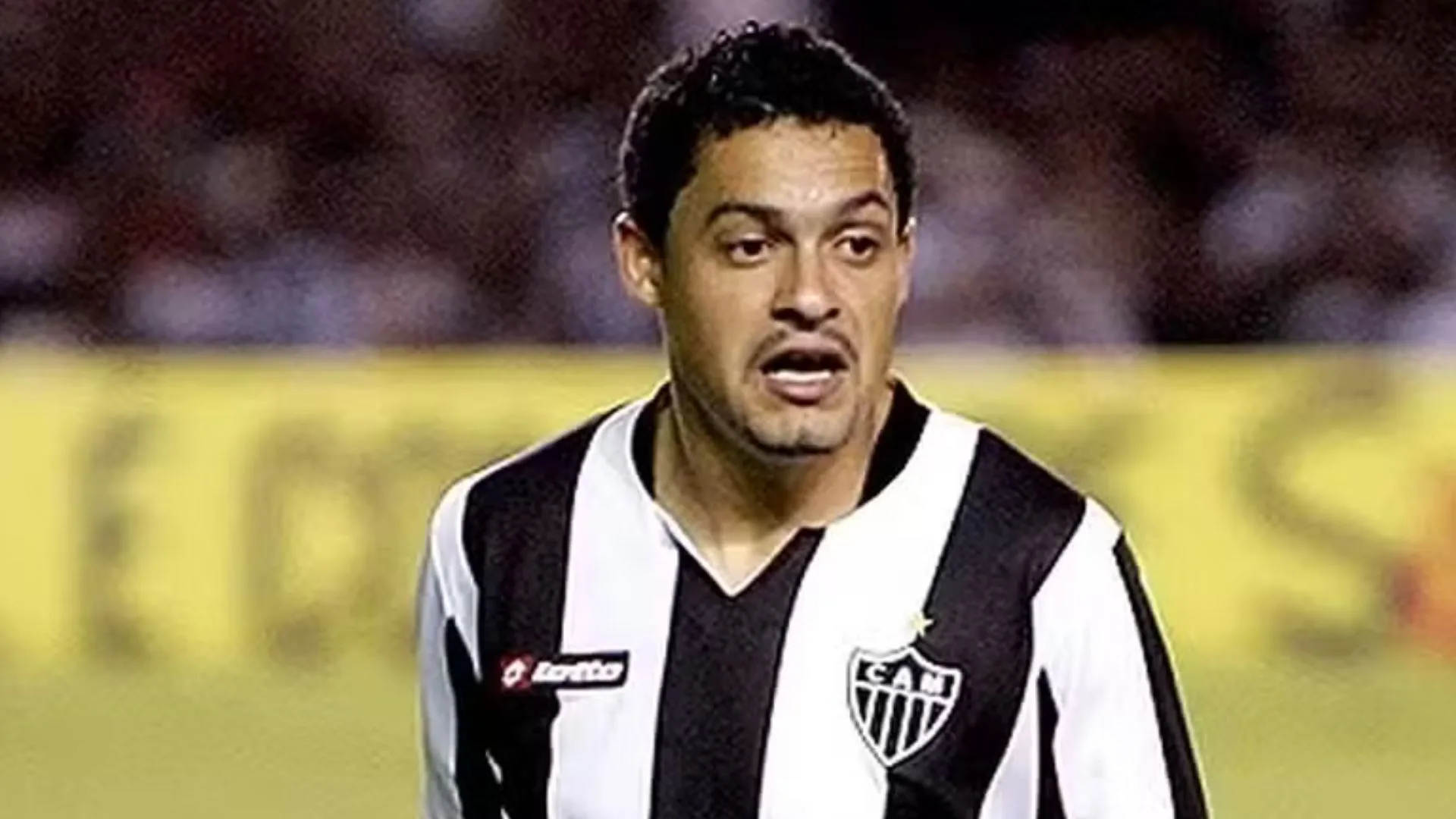 Eder Luis revela torcida por clube na Copa do Brasil: “Me perdoe”